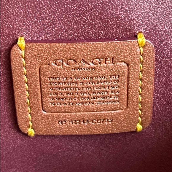 CE765 - Coach Heart Crossbody 14 - Picture 9 of 12
